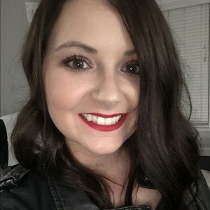 Meet your Posher, Savanna